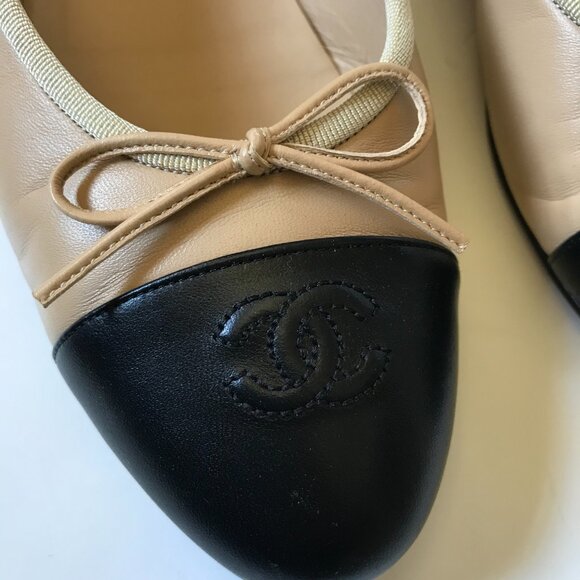 Chanel Cap Toe Ballet Flats Womens 42 11 Black Beige Nude Leather CC Logo Shoes - Picture 8 of 13